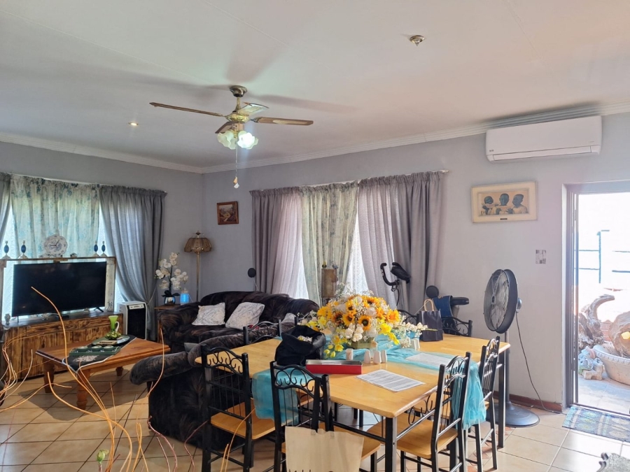 3 Bedroom Property for Sale in Beaconsfield Northern Cape